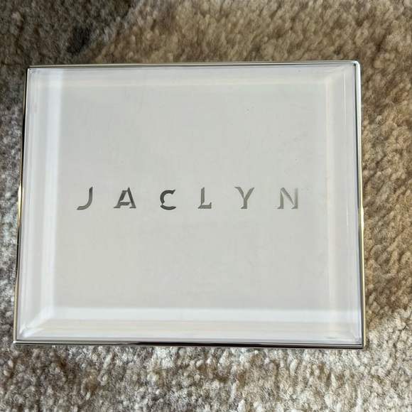 Morphe Other - JACLYN COSMETICS THE FLASH HIGHLIGHT PALLET